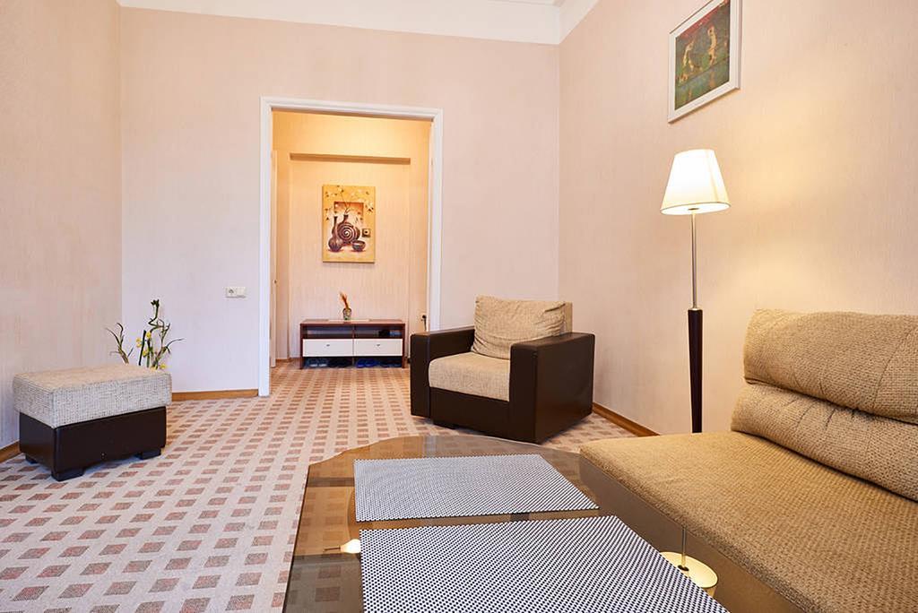 Home Hotel Apartments On Khreshchatyk Area Kiev Exterior foto
