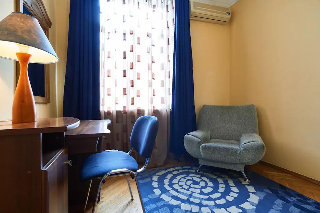 Home Hotel Apartments On Khreshchatyk Area Kiev Exterior foto