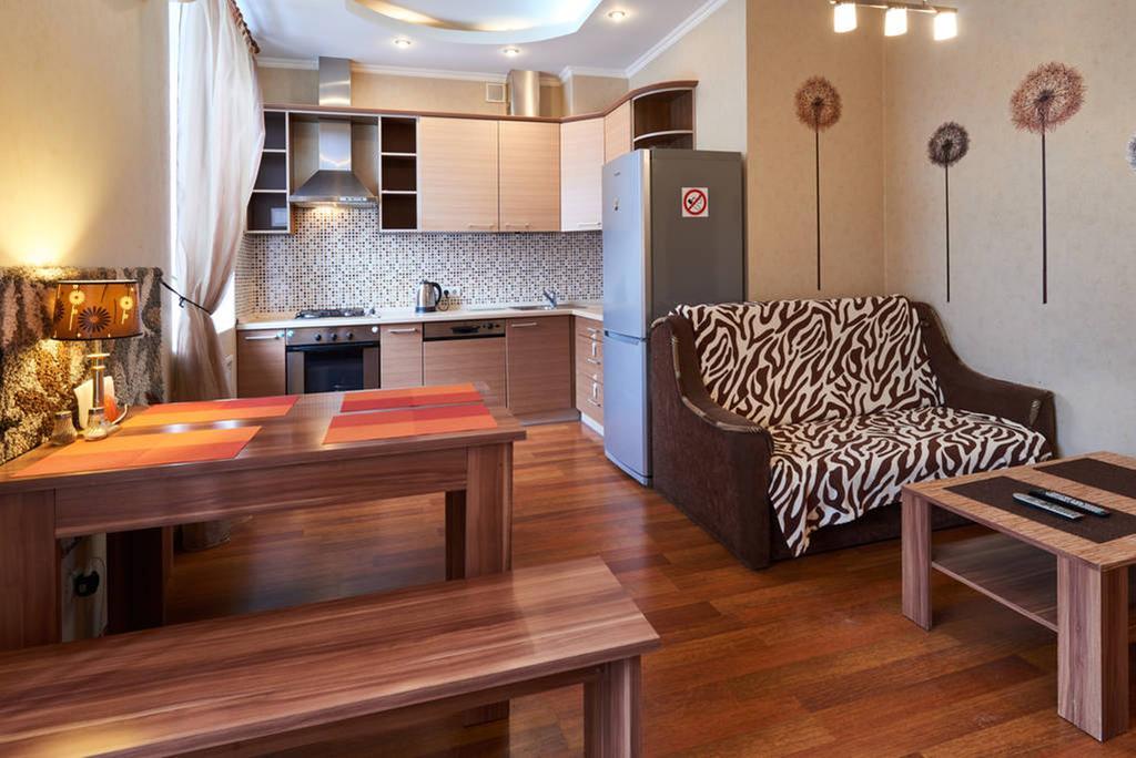 Home Hotel Apartments On Khreshchatyk Area Kiev Exterior foto